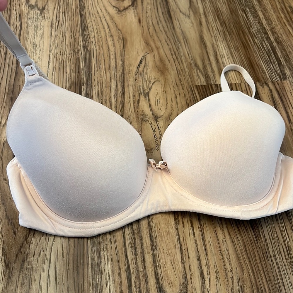 34C Gilligan & O’Malley nursing bra - nude color